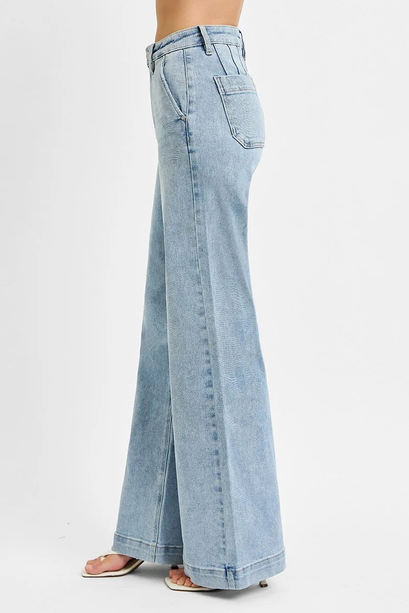 High‑Rise Wide‑Leg Jeans With Slanted Pockets